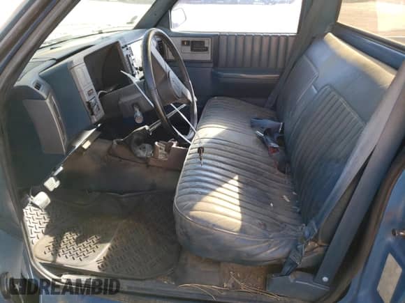 1990 Chevrolet S-10 с VIN 1GCCS14E1L2147231, выставлен на аукционе Copart как лот 73834884 с пробегом 185 421 миль миль и Чистый • Clean title. История ставок и продаж доступна на DreamBid. Изображение 7.