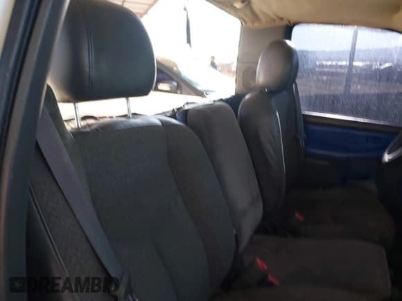 ✅ 2005 Chevrolet Silverado 1500 Work Truck • VIN: 1GCEC14X85Z102997 • Лот: 43867790. Опубликован ранее на IAAI с пробегом Не указан. Бесплатный доступ к архиву аукционных продаж из США и подробный отчёт об истории автомобиля на DreamBid. Изображение 8.