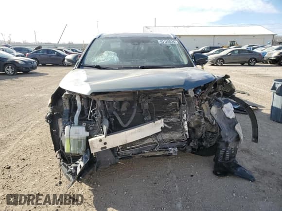 ✅ 2017 Toyota Highlander Hybrid XLE • VIN: 5TDJGRFH9HS031676 • Lot: 43120525. Listed on Copart with Not provided. Free auction sales archive from the USA and detailed vehicle history report at DreamBid. Image 5.