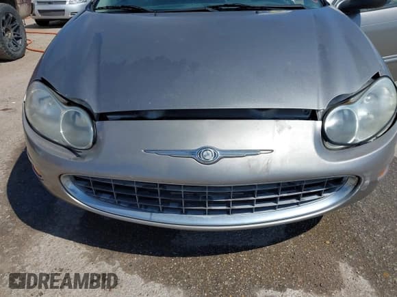 ✅ 1999 Chrysler Concorde • VIN: 2C3HD46J4XH737517 • Lot: 41919869. Listed on IAAI with 514,890 mi. Free auction sales archive from the USA and detailed vehicle history report at DreamBid. Image 6.