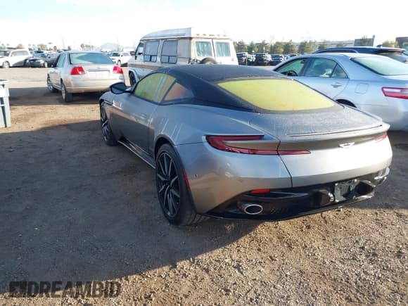 ✅ 2017 Aston Martin DB11 • VIN: SCFRMFAVXHGL02389 • Lot: 41664146. Listed on IAAI with 6,616 mi. Free auction sales archive from the USA and detailed vehicle history report at DreamBid. Image 3.