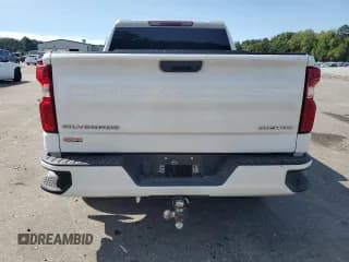 ✅ 2019 Chevrolet Silverado 1500 Custom • VIN: 3GCPYBEH4KG298892 • Lot: 69751054. Wystawiony na Copart z przebiegiem 107 340 mil. Bezpłatny archiwum sprzedaży aukcyjnych z USA i szczegółowy raport historii pojazdu na DreamBid. Zdjęcie 6.