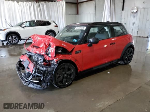 ✅ 2023 MINI Hardtop Cooper S • VIN: WMW53DH09P2T54670 • Lot: 59141025. Wystawiony na Copart z przebiegiem 36 456 mil. Bezpłatny archiwum sprzedaży aukcyjnych z USA i szczegółowy raport historii pojazdu na DreamBid. Zdjęcie 1.