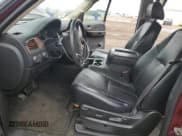 ✅ 2008 Chevrolet Suburban LTZ • VIN: 3GNFK16358G206487 • Лот: 85500955. Опубликован ранее на Copart с пробегом 170 903 миль. Бесплатный доступ к архиву аукционных продаж из США и подробный отчёт об истории автомобиля на DreamBid. Изображение 7.