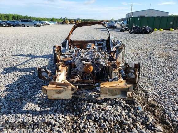 ✅ 2000 Chevrolet Corvette • VIN: 1G1YY22G4Y5104239 • Лот: 64598255. Опубликован ранее на Copart с пробегом Не указан. Бесплатный доступ к архиву аукционных продаж из США и подробный отчёт об истории автомобиля на DreamBid. Изображение 5.