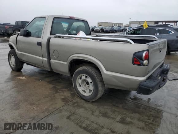 ✅ 2003 Chevrolet S-10 LS • VIN: 1GCCS14H838112838 • Лот: 85125934. Опубликован ранее на Copart с пробегом Не указан. Бесплатный доступ к архиву аукционных продаж из США и подробный отчёт об истории автомобиля на DreamBid. Изображение 2.