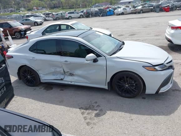 2023 Toyota Camry XSE с VIN 4T1K61BK0PU104157, выставлен на аукционе IAAI как лот 41922640 с пробегом 27 631 миль миль и . История ставок и продаж доступна на DreamBid. Изображение 13.