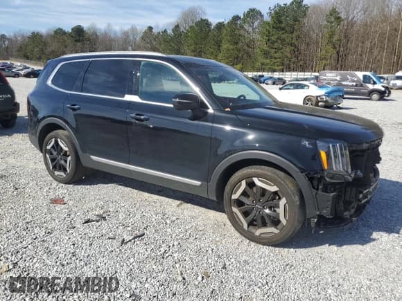 ✅ 2023 Kia Telluride S • VIN: 5XYP6DGC5PG354220 • Lot: 49567635. Wystawiony na Copart z przebiegiem 25 571 mil. Bezpłatny archiwum sprzedaży aukcyjnych z USA i szczegółowy raport historii pojazdu na DreamBid. Zdjęcie 4.