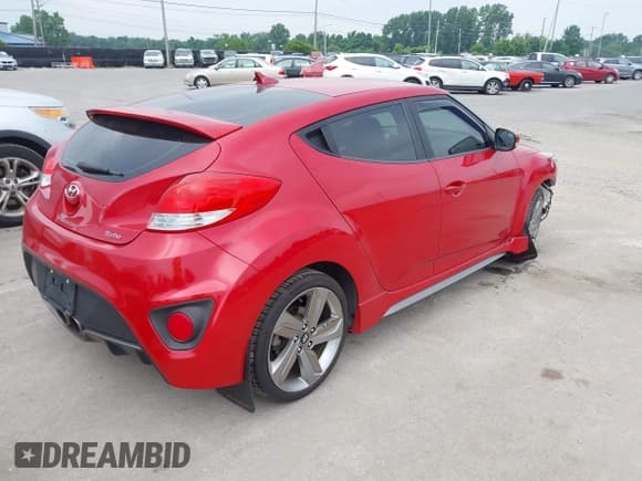 ✅ 2013 Hyundai Veloster Turbo • VIN: KMHTC6AE6DU118825 • Lot: 42751415. Wystawiony na IAAI z przebiegiem 74 097 mil. Bezpłatny archiwum sprzedaży aukcyjnych z USA i szczegółowy raport historii pojazdu na DreamBid. Zdjęcie 4.