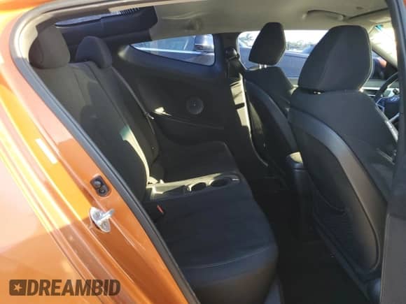 2015 Hyundai Veloster z VIN KMHTC6AD2FU229124, wystawiony jako Copart lot #51488653 z przebiegiem 62 406 mil mil oraz . Historia ofert i sprzedaży dostępna na DreamBid. Obrazek 10.