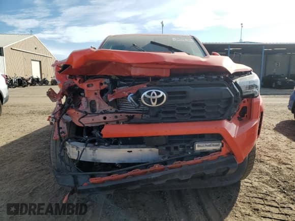 ✅ 2024 Toyota Tacoma TRD Sport • VIN: 3TYLB5JN2RT009473 • Lot: 90295755. Listed on Copart with 33,812 mi. Free auction sales archive from the USA and detailed vehicle history report at DreamBid. Image 5.