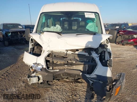 ✅ 2020 Ford Transit Passenger XL • VIN: 1FBAX2C8XLKA89036 • Lot: 41456332. Wystawiony na IAAI z przebiegiem 31 414 mil. Bezpłatny archiwum sprzedaży aukcyjnych z USA i szczegółowy raport historii pojazdu na DreamBid. Zdjęcie 6.