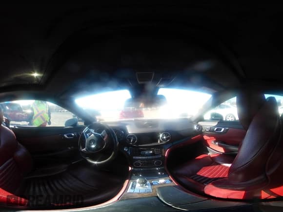 ✅ 2013 Mercedes-Benz SL 550 • VIN: WDDJK7DA7DF011788 • Lot: 43500011. Wystawiony na IAAI z przebiegiem 153 895 mil. Bezpłatny archiwum sprzedaży aukcyjnych z USA i szczegółowy raport historii pojazdu na DreamBid. Zdjęcie 18.