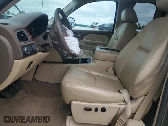 ✅ 2013 GMC Sierra 1500 SLT • VIN: 1GTR2WE73DZ145318 • Lot: 62371155. Listed on Copart with Not provided. Free auction sales archive from the USA and detailed vehicle history report at DreamBid. Image 7.