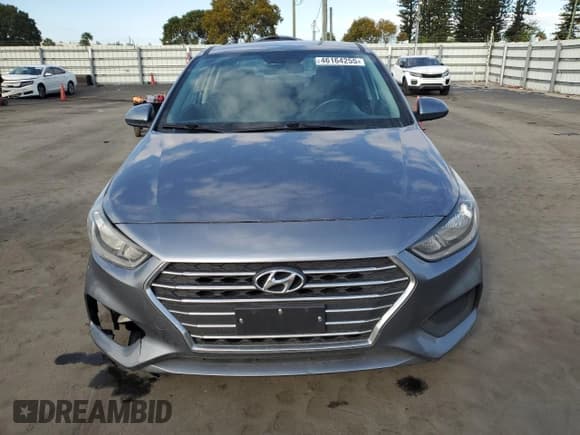 ✅ 2020 Hyundai Accent SE • VIN: 3KPC24A60LE113105 • Лот: 46164255. Опубликован ранее на Copart с пробегом 77 795 миль. Бесплатный доступ к архиву аукционных продаж из США и подробный отчёт об истории автомобиля на DreamBid. Изображение 5.