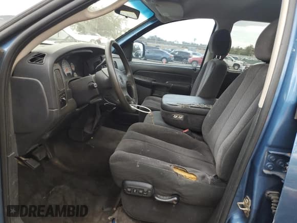 ✅ 2003 Dodge 1500 ST • VIN: 1D7HA18N63S260858 • Лот: 79685554. Опубликован ранее на Copart с пробегом 238 107 миль. Бесплатный доступ к архиву аукционных продаж из США и подробный отчёт об истории автомобиля на DreamBid. Изображение 7.