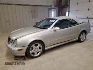 ✅ 2001 Mercedes-Benz CLK 320/430 • VIN: WDBLK70G71T075953 • Lot: 79556524. Wystawiony na Copart z przebiegiem 71 428 mil. Bezpłatny archiwum sprzedaży aukcyjnych z USA i szczegółowy raport historii pojazdu na DreamBid. Zdjęcie 1.