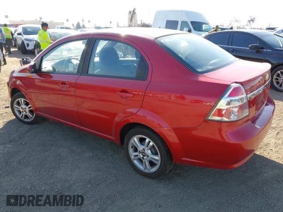 ✅ 2011 Chevrolet Aveo 1LT • VIN: KL1TD5DE2BB242761 • Lot: 41364627. Wystawiony na IAAI z przebiegiem 91 443 mil. Bezpłatny archiwum sprzedaży aukcyjnych z USA i szczegółowy raport historii pojazdu na DreamBid. Zdjęcie 3.