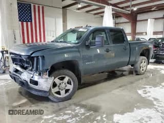 ✅ 2013 Chevrolet Silverado 2500HD LT • VIN: 1GC1KXCG1DF184058 • Лот: 70251805. Опубликован ранее на Copart с пробегом 180 341 миль. Бесплатный доступ к архиву аукционных продаж из США и подробный отчёт об истории автомобиля на DreamBid. Изображение 1.