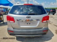 ✅ 2013 Kia Sorento LX • VIN: 5XYKT4A26DG325744 • Lot: 69390365. Listed on Copart with 157,426 mi. Free auction sales archive from the USA and detailed vehicle history report at DreamBid. Image 6.