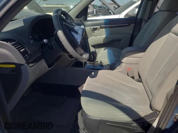 ✅ 2009 Hyundai Santa Fe GLS • VIN: 5NMSG73D79H291248 • Lot: 72764184. Listed on Copart with 105,901 mi. Free auction sales archive from the USA and detailed vehicle history report at DreamBid. Image 7.