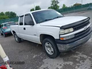 ✅ 2000 Chevrolet Silverado 1500 LS • VIN: 2GCEK19V7Y1398845 • Lot: 42609757. Wystawiony na IAAI z przebiegiem 248 417 mil mil. Skorzystaj z bezpłatnego archiwum sprzedaży aukcyjnych z USA i zobacz szczegółowy raport historii pojazdu na DreamBid. Zdjęcie 1.
