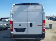 ✅ 2015 Ram ProMaster Cargo • VIN: 3C6TRVDG1FE517354 • Lot: 42280478. Wystawiony na IAAI z przebiegiem 170 188 mil. Bezpłatny archiwum sprzedaży aukcyjnych z USA i szczegółowy raport historii pojazdu na DreamBid. Zdjęcie 17.