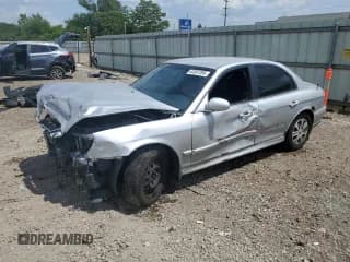 ✅ 2002 Hyundai Sonata GL • VIN: KMHWF25H12A643629 • Lot: 63307285. Listed on Copart with 158,210 mi. Free auction sales archive from the USA and detailed vehicle history report at DreamBid. Image 1.