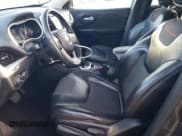 ✅ 2016 Jeep Cherokee Trailhawk • VIN: 1C4PJMBB5GW254120 • Lot: 87077485. Wystawiony na Copart z przebiegiem 107 376 mil. Bezpłatny archiwum sprzedaży aukcyjnych z USA i szczegółowy raport historii pojazdu na DreamBid. Zdjęcie 7.