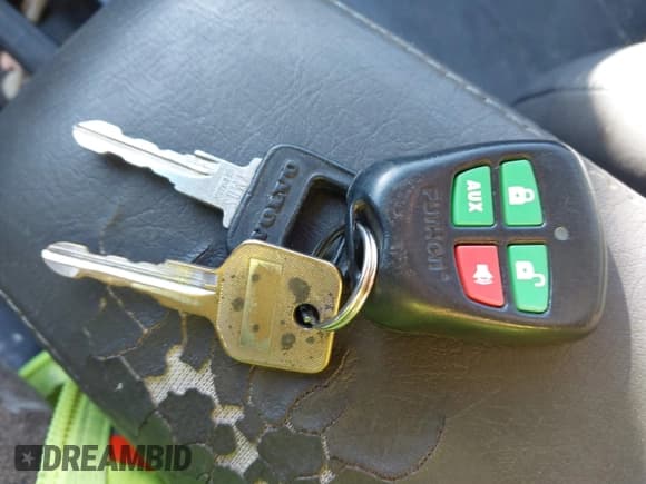 ✅ 1993 Volvo 900 GLS • VIN: YV1JS8839P1112547 • Лот: 41296396. Опубликован ранее на IAAI с пробегом 217 656 миль. Бесплатный доступ к архиву аукционных продаж из США и подробный отчёт об истории автомобиля на DreamBid. Изображение 11.