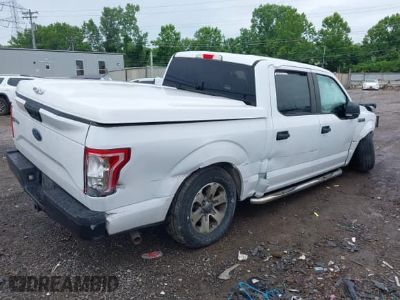 ✅ 2017 Ford F-150 XL • VIN: 1FTEW1C88HKD97257 • Lot: 42641339. Listed on IAAI with 186,404 mi. Free auction sales archive from the USA and detailed vehicle history report at DreamBid. Image 4.