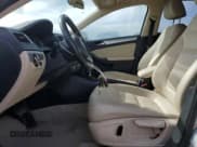 ✅ 2013 Volkswagen Jetta SE • VIN: 3VWDX7AJ2DM254273 • Lot: 49762265. Wystawiony na Copart z przebiegiem 135 012 mil. Bezpłatny archiwum sprzedaży aukcyjnych z USA i szczegółowy raport historii pojazdu na DreamBid. Zdjęcie 7.