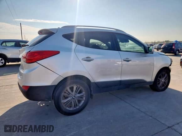 2014 Hyundai Tucson SE z VIN KM8JU3AG8EU917916, wystawiony jako Copart lot #84446995 z przebiegiem 101 797 mil mil oraz Szkoda całkowita • Salvage title. Historia ofert i sprzedaży dostępna na DreamBid. Obrazek 3.