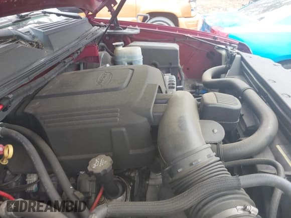 ✅ 2007 Chevrolet Suburban LT • VIN: 3GNFC16027G286929 • Lot: 41648787. Listed on IAAI with 219,212 mi. Free auction sales archive from the USA and detailed vehicle history report at DreamBid. Image 10.