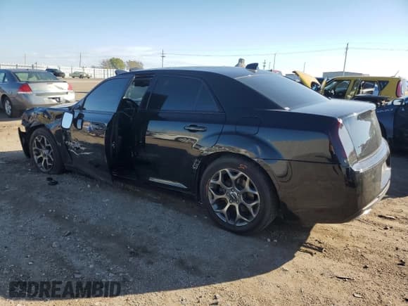 ✅ 2016 Chrysler 300 S • VIN: 2C3CCAGG3GH296428 • Lot: 86548035. Listed on Copart with 86,598 mi. Free auction sales archive from the USA and detailed vehicle history report at DreamBid. Image 2.