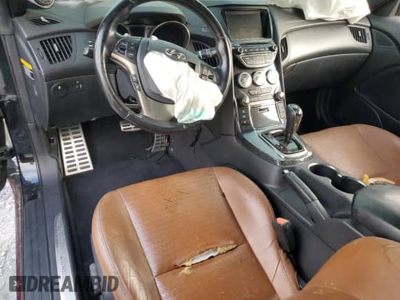 ✅ 2016 Hyundai Genesis Coupe Ultimate • VIN: KMHHU6KJ4GU132855 • Лот: 82680515. Опубликован ранее на Copart с пробегом Не указан. Бесплатный доступ к архиву аукционных продаж из США и подробный отчёт об истории автомобиля на DreamBid. Изображение 8.