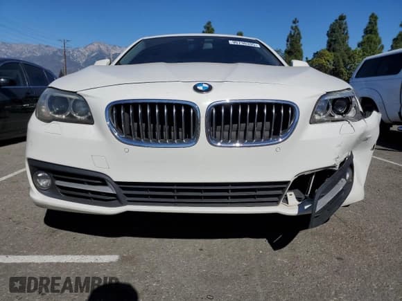 ✅ 2016 BMW 5 Series 528i • VIN: WBA5A5C50GD529536 • Lot: 90730395. Listed on Copart with 117,578 mi. Free auction sales archive from the USA and detailed vehicle history report at DreamBid. Image 5.