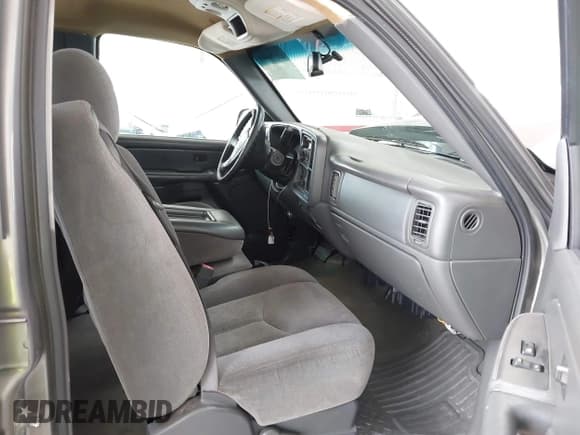 ✅ 2006 Chevrolet Silverado 2500HD LT3 • VIN: 1GCHK23D16F237450 • Лот: 42576469. Опубликован ранее на IAAI с пробегом 170 829 миль. Бесплатный доступ к архиву аукционных продаж из США и подробный отчёт об истории автомобиля на DreamBid. Изображение 5.