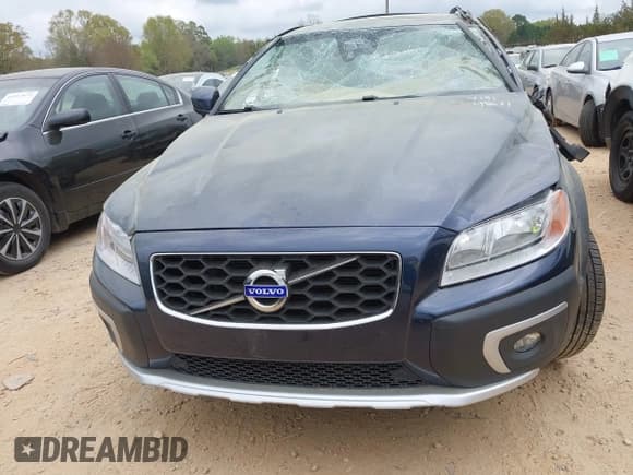 ✅ 2015 Volvo XC70 T5 Drive-E Premier • VIN: YV440MBK7F1209968 • Lot: 41914571. Wystawiony na IAAI z przebiegiem 69 668 mil. Bezpłatny archiwum sprzedaży aukcyjnych z USA i szczegółowy raport historii pojazdu na DreamBid. Zdjęcie 6.