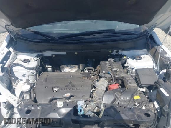 ✅ 2022 Mitsubishi Outlander ES • VIN: JA4APUAU1NU016680 • Lot: 43361927. Wystawiony na IAAI z przebiegiem 78 805 mil. Bezpłatny archiwum sprzedaży aukcyjnych z USA i szczegółowy raport historii pojazdu na DreamBid. Zdjęcie 10.