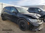 ✅ 2022 Volkswagen Tiguan SE R-Line Black • VIN: 3VV8B7AX4NM011655 • Lot: 93042835. Wystawiony na Copart z przebiegiem 32 455 mil. Bezpłatny archiwum sprzedaży aukcyjnych z USA i szczegółowy raport historii pojazdu na DreamBid. Zdjęcie 4.