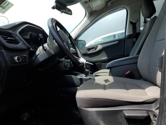 ✅ 2022 Ford Escape SE • VIN: 1FMCU9G6XNUA81018 • Lot: 44753645. Listed on Copart with 75,280 mi. Free auction sales archive from the USA and detailed vehicle history report at DreamBid. Image 7.