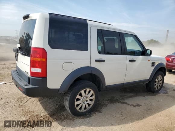 ✅ 2006 Land Rover LR3 SE • VIN: SALAD25416A384818 • Lot: 81043055. Wystawiony na Copart z przebiegiem 118 359 mil. Bezpłatny archiwum sprzedaży aukcyjnych z USA i szczegółowy raport historii pojazdu na DreamBid. Zdjęcie 3.