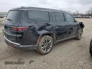 ✅ 2022 Jeep Wagoneer Series III • VIN: 1C4SJVDT7NS128495 • Lot: 82858933. Wystawiony na Copart z przebiegiem 38 956 mil. Bezpłatny archiwum sprzedaży aukcyjnych z USA i szczegółowy raport historii pojazdu na DreamBid. Zdjęcie 3.