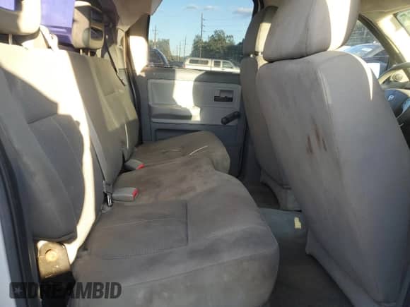 2006 Dodge Dakota ST z VIN 1D7HE28K46S609004, wystawiony jako Copart lot #80251664 z przebiegiem Nie podano mil oraz Czysty tytuł • Clean title. Historia ofert i sprzedaży dostępna na DreamBid. Obrazek 10.