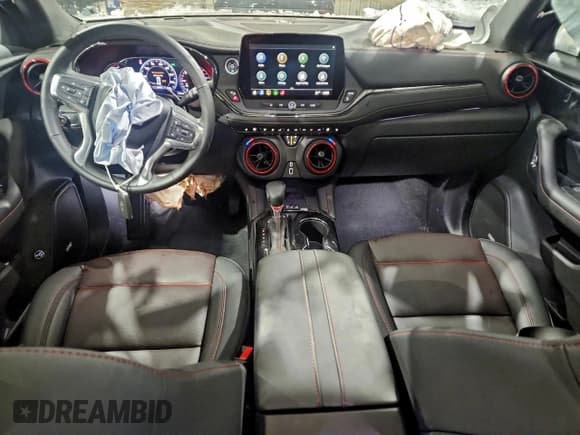 ✅ 2024 Chevrolet Blazer RS • VIN: 3GNKBKRS9RS210015 • Lot: 95186675. Wystawiony na Copart z przebiegiem 7 764 mil. Bezpłatny archiwum sprzedaży aukcyjnych z USA i szczegółowy raport historii pojazdu na DreamBid. Zdjęcie 8.