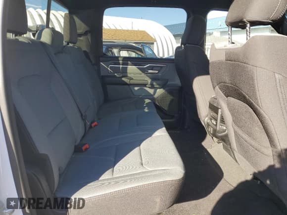 ✅ 2022 Ram 1500 Big Horn • VIN: 1C6SRFFTXNN468502 • Lot: 90209045. Wystawiony na Copart z przebiegiem 43 290 mil. Bezpłatny archiwum sprzedaży aukcyjnych z USA i szczegółowy raport historii pojazdu na DreamBid. Zdjęcie 10.