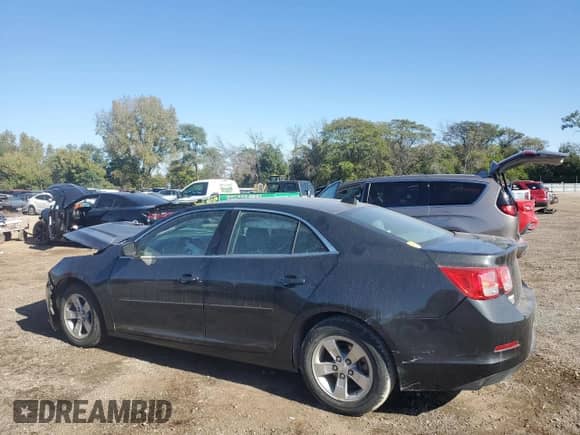 ✅ 2014 Chevrolet Malibu LS • VIN: 1G11B5SL7EF142314 • Lot: 84943785. Wystawiony na Copart z przebiegiem 115 693 mil. Bezpłatny archiwum sprzedaży aukcyjnych z USA i szczegółowy raport historii pojazdu na DreamBid. Zdjęcie 2.