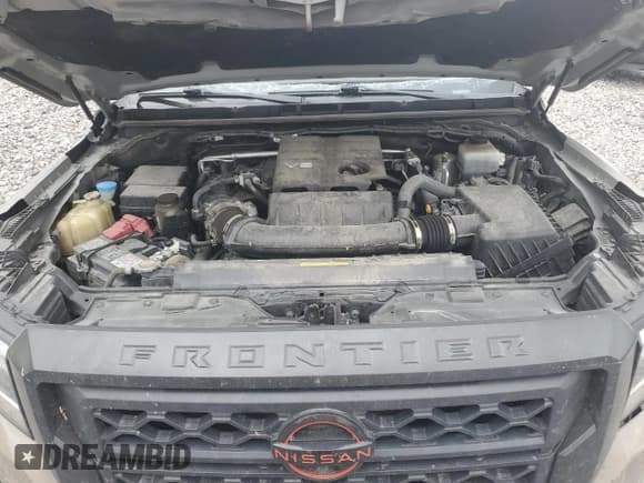 ✅ 2022 Nissan Frontier Pro-4X • VIN: 1N6ED1EK3NN680283 • Lot: 69388345. Wystawiony na Copart z przebiegiem 101 080 mil. Bezpłatny archiwum sprzedaży aukcyjnych z USA i szczegółowy raport historii pojazdu na DreamBid. Zdjęcie 11.