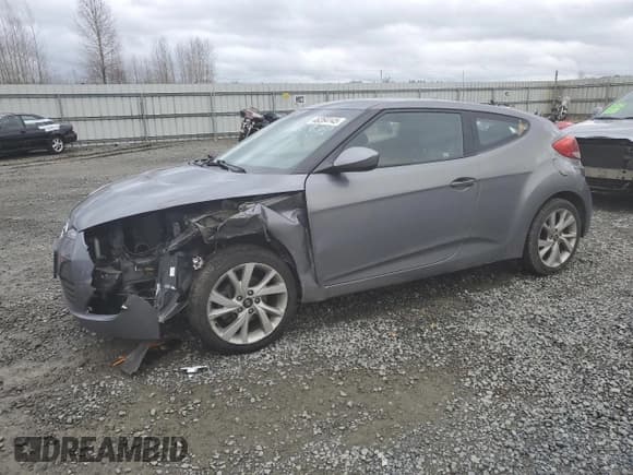 ✅ 2016 Hyundai Veloster • VIN: KMHTC6AD7GU268647 • Lot: 46264145. Wystawiony na Copart z przebiegiem 139 814 mil. Bezpłatny archiwum sprzedaży aukcyjnych z USA i szczegółowy raport historii pojazdu na DreamBid. Zdjęcie 1.